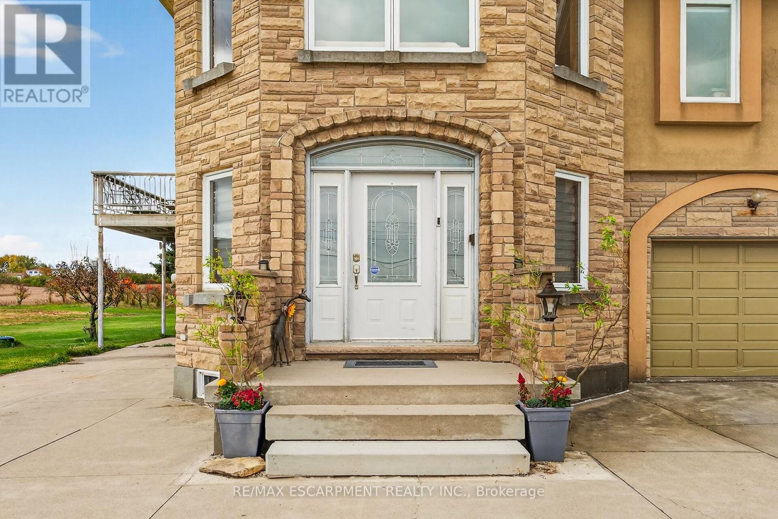 568 Ridge Road, Hamilton, Ontario  L8J 2Y6 - Photo 15 - X12525778