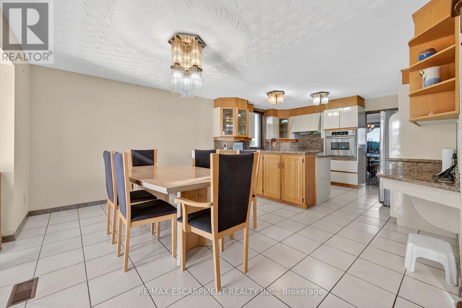 568 Ridge Road, Hamilton, Ontario  L8J 2Y6 - Photo 19 - X12525778