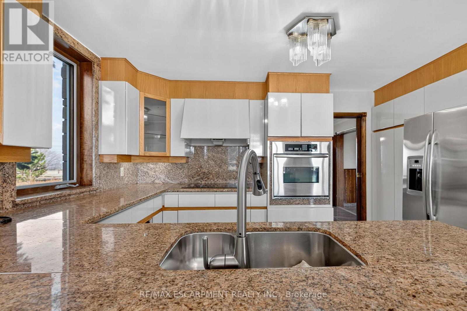 568 Ridge Road, Hamilton, Ontario  L8J 2Y6 - Photo 24 - X12525778