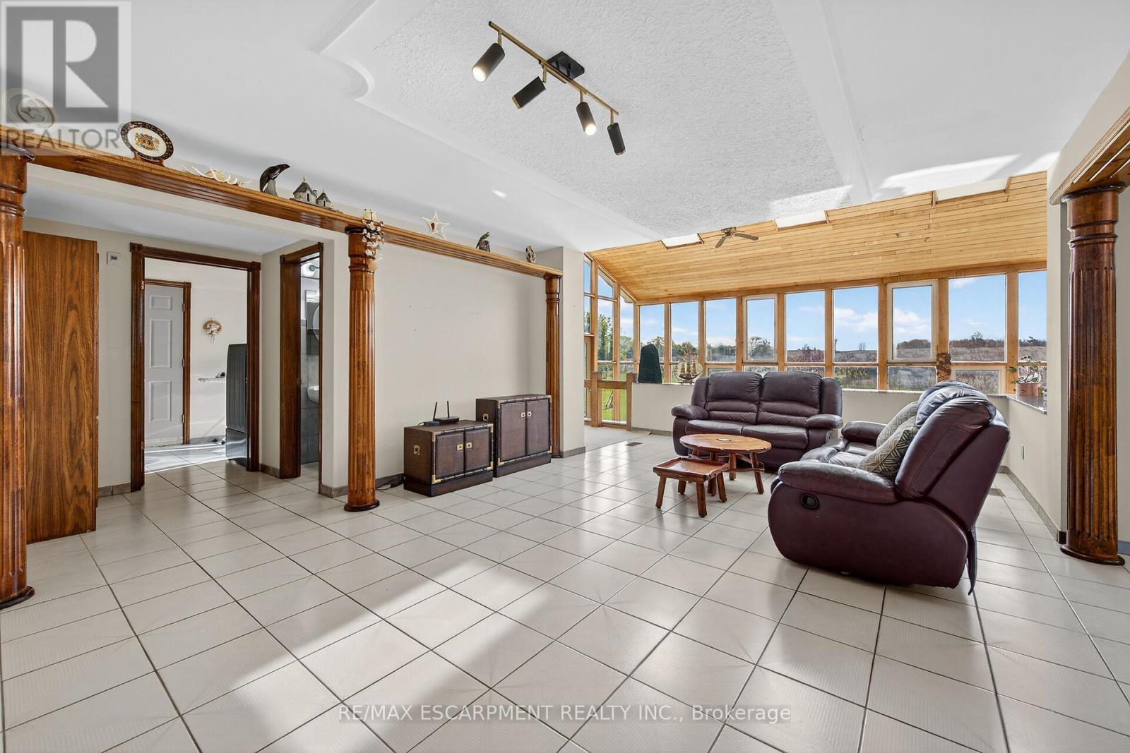 568 Ridge Road, Hamilton, Ontario  L8J 2Y6 - Photo 33 - X12525778