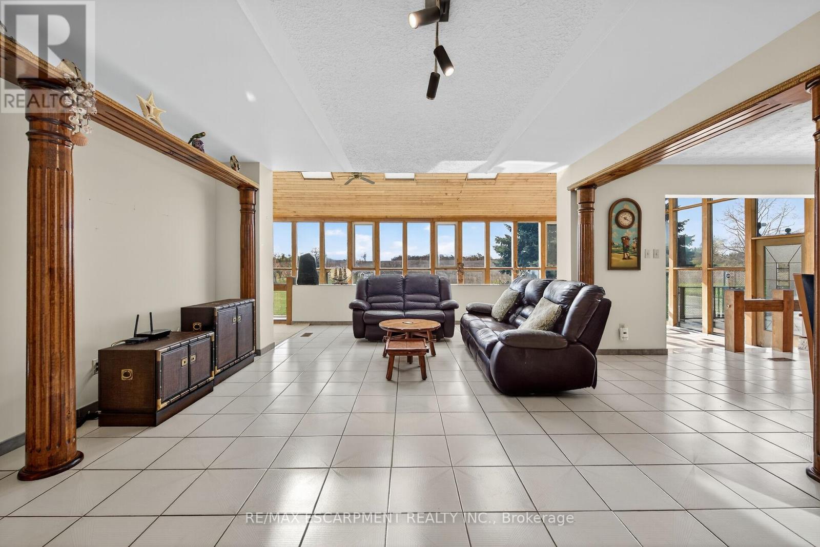 568 Ridge Road, Hamilton, Ontario  L8J 2Y6 - Photo 34 - X12525778