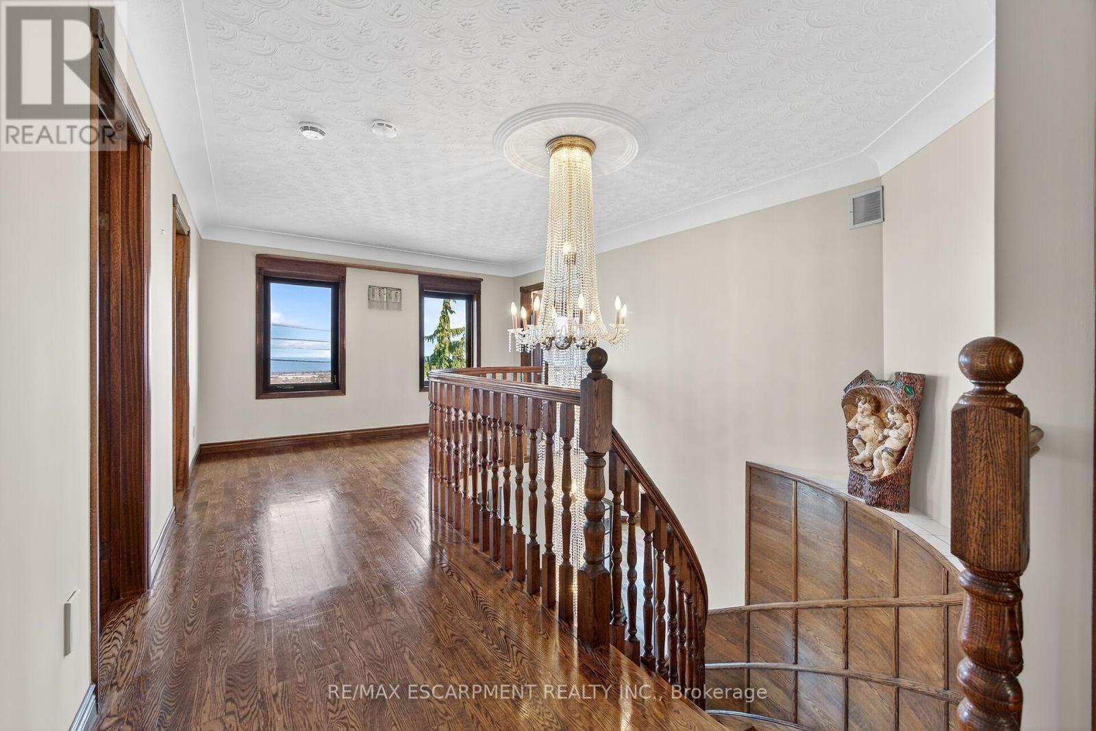 568 Ridge Road, Hamilton, Ontario  L8J 2Y6 - Photo 42 - X12525778