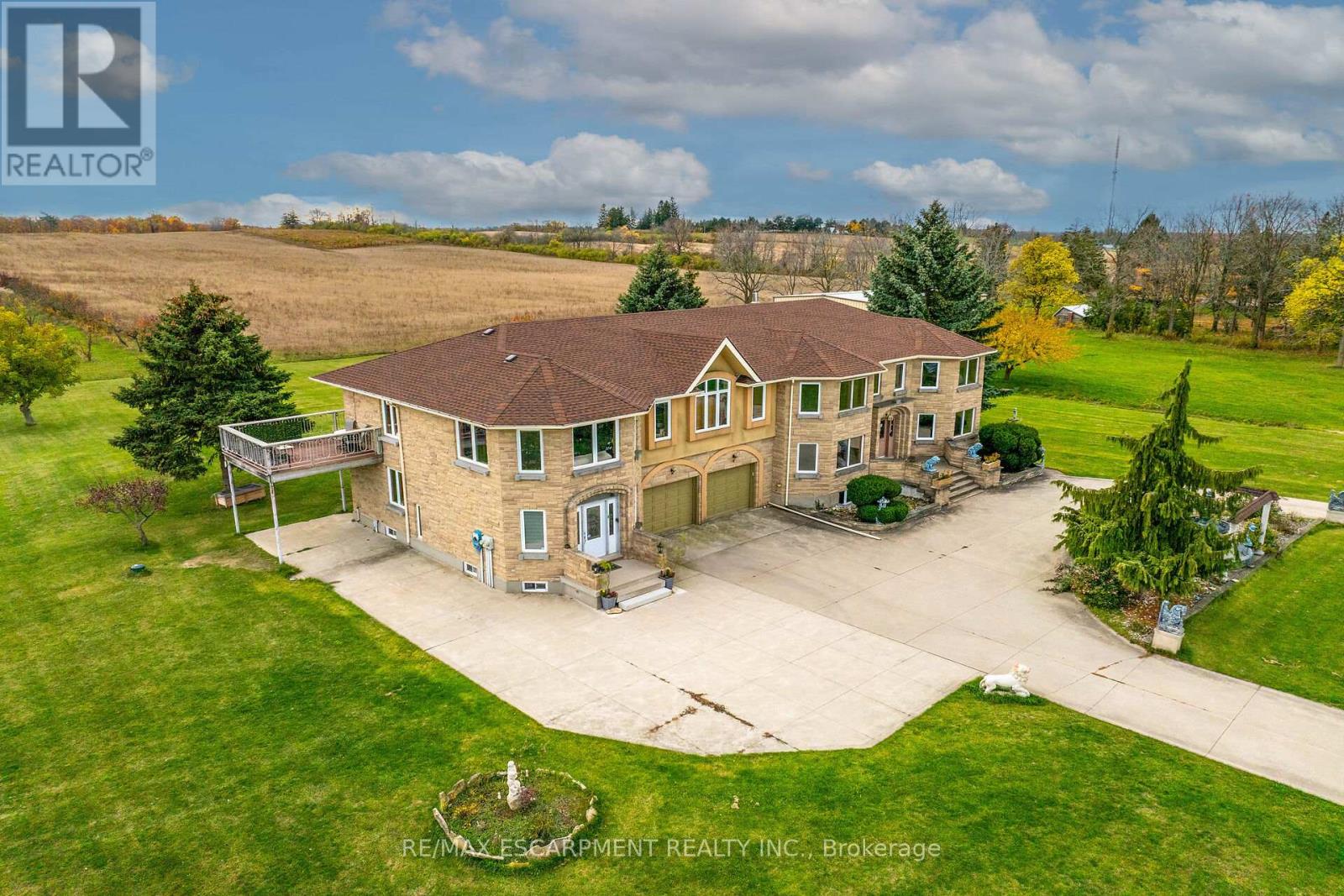 568 Ridge Road, Hamilton, Ontario  L8J 2Y6 - Photo 5 - X12525778