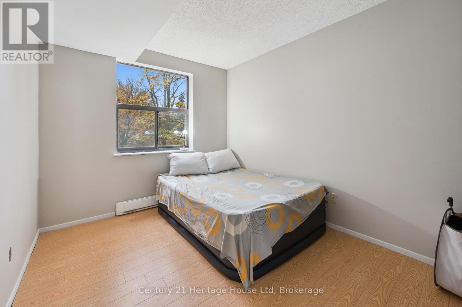 203 - 10 Ajax Street, Guelph, Ontario N1H 7N6 - Photo 8 - X12525804