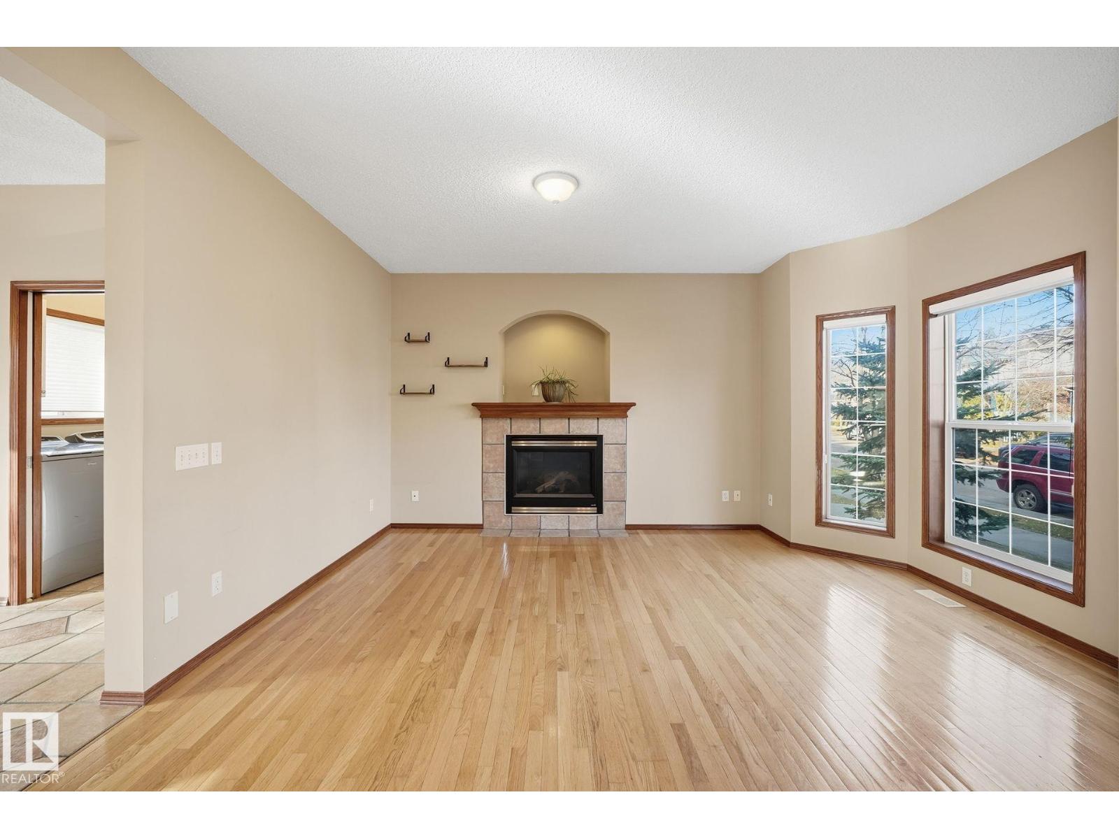 1922 Tanner Wd Nw, Edmonton, Alberta  T6R 2S5 - Photo 4 - E4463402