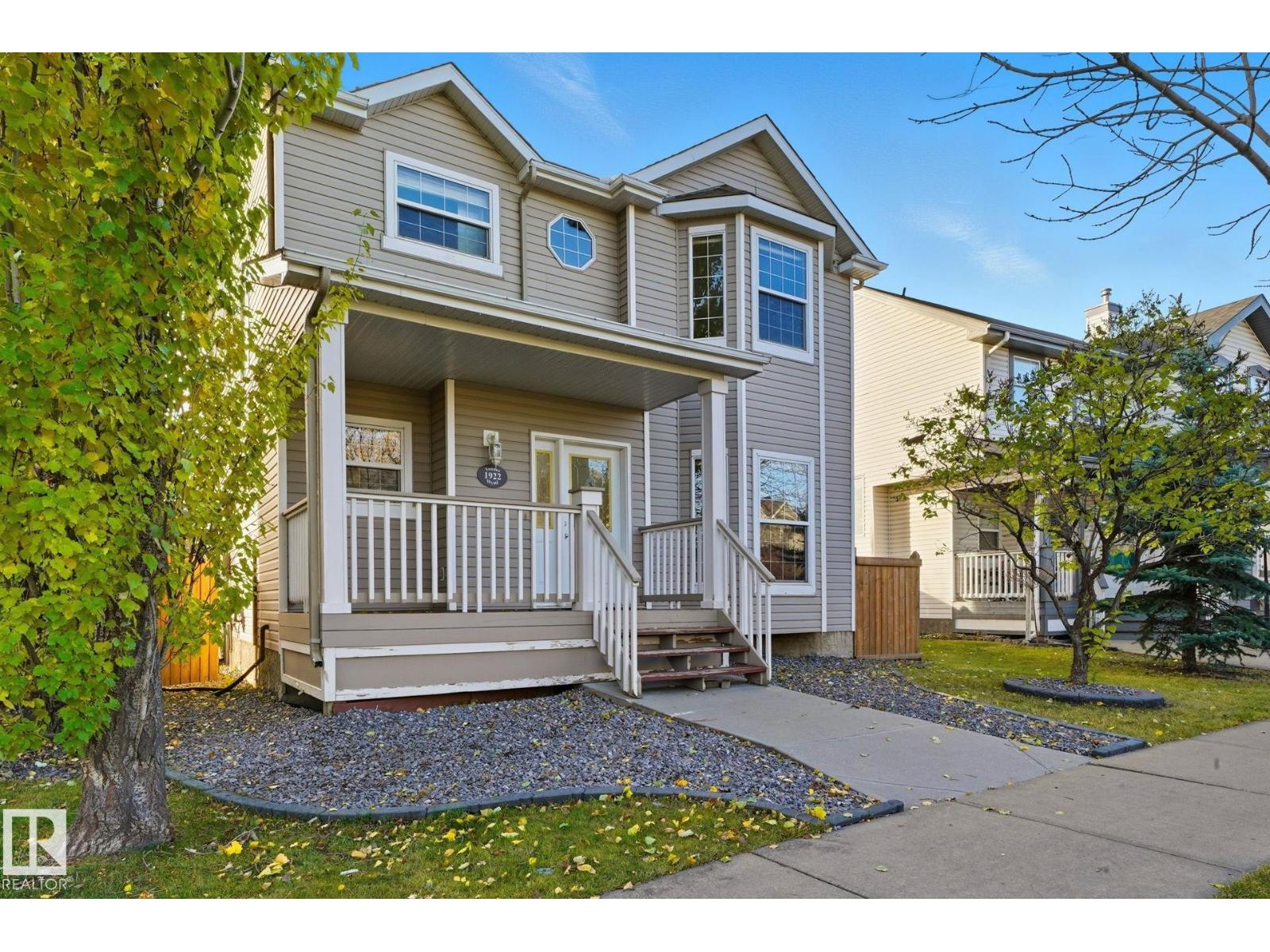 1922 Tanner Wd Nw, Edmonton, Alberta  T6R 2S5 - Photo 2 - E4463402