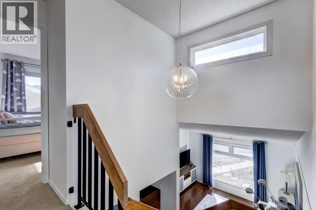 235 Strathearn Crescent Sw, Calgary, Alberta  T3H 1M9 - Photo 14 - A2269029