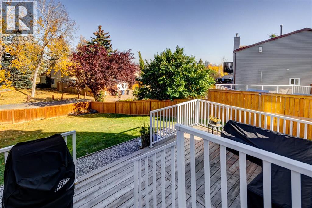 235 Strathearn Crescent Sw, Calgary, Alberta  T3H 1M9 - Photo 31 - A2269029