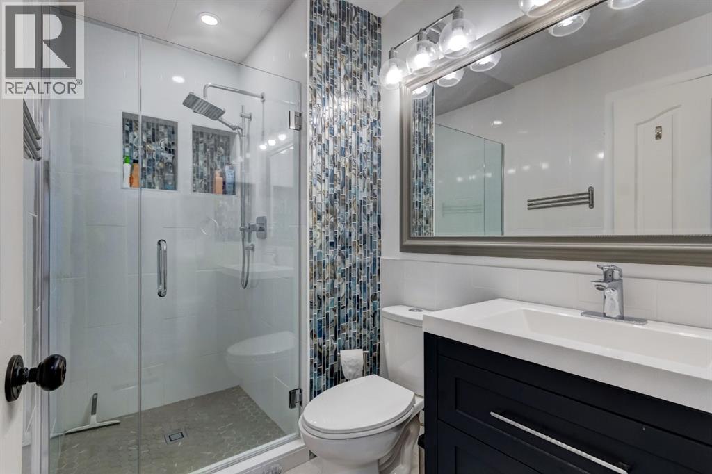 235 Strathearn Crescent Sw, Calgary, Alberta  T3H 1M9 - Photo 17 - A2269029