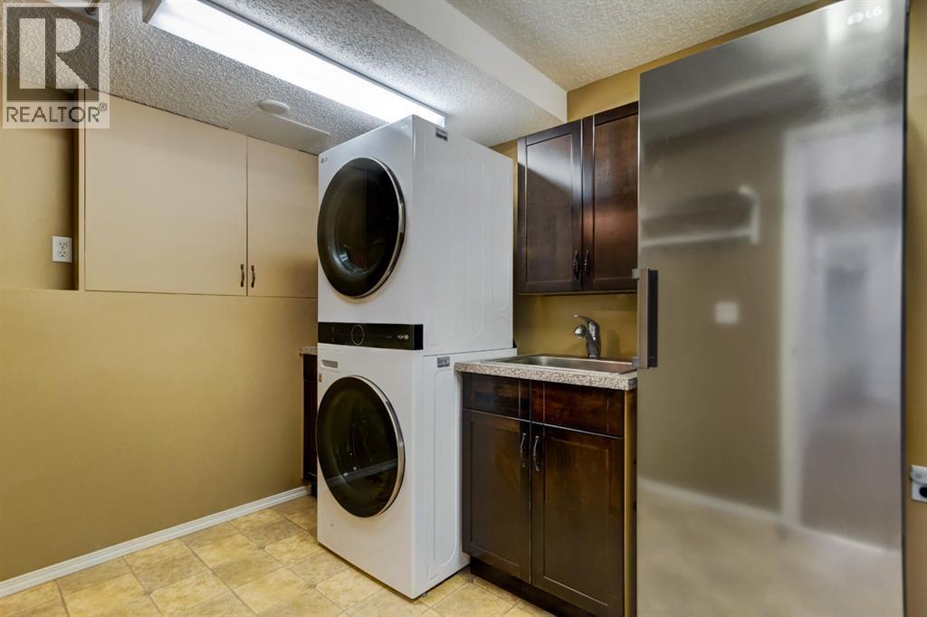 235 Strathearn Crescent Sw, Calgary, Alberta  T3H 1M9 - Photo 29 - A2269029