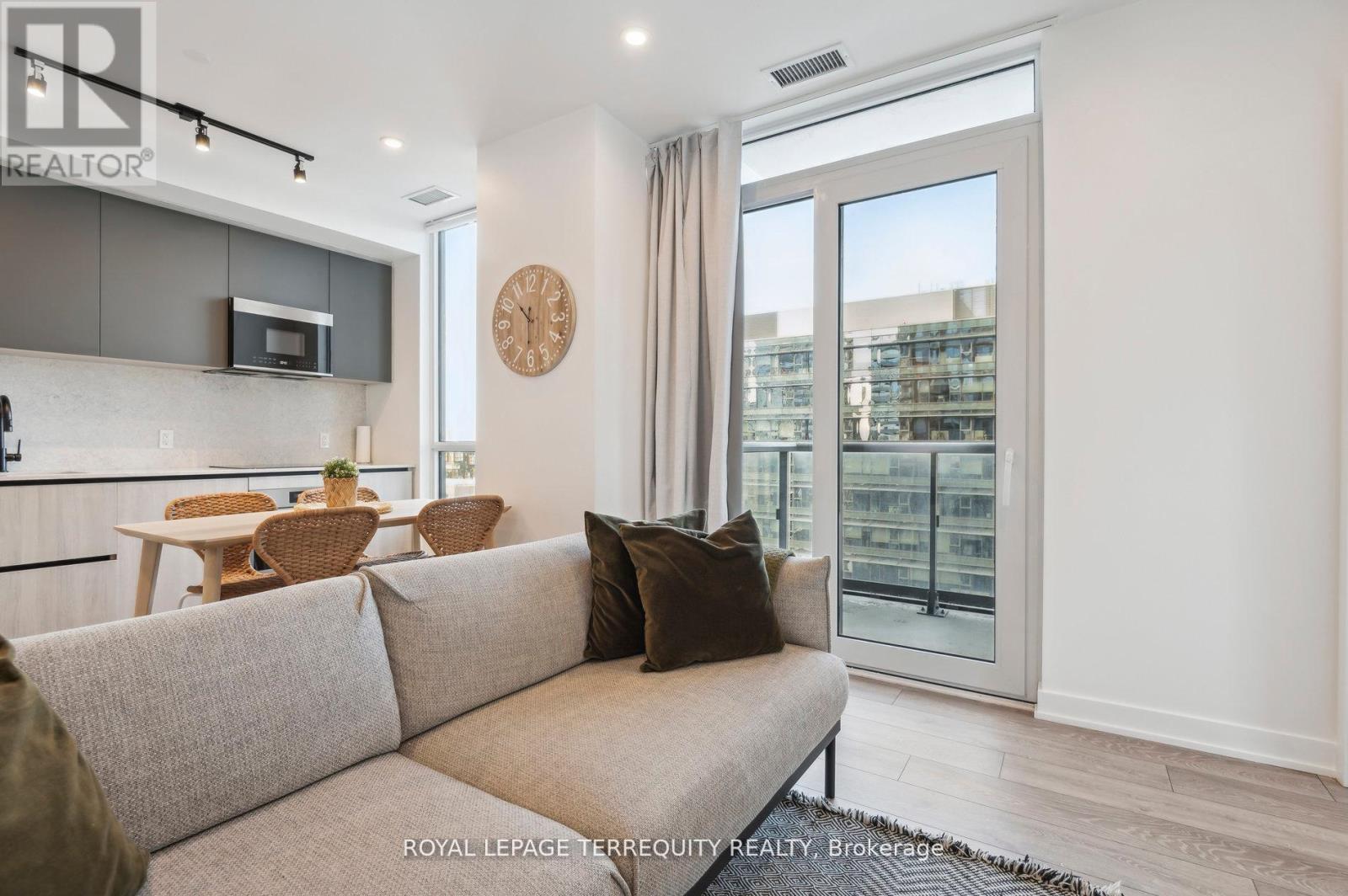 1902 - 108 Peter Street, Toronto, Ontario  M5V 0W2 - Photo 14 - C12525816