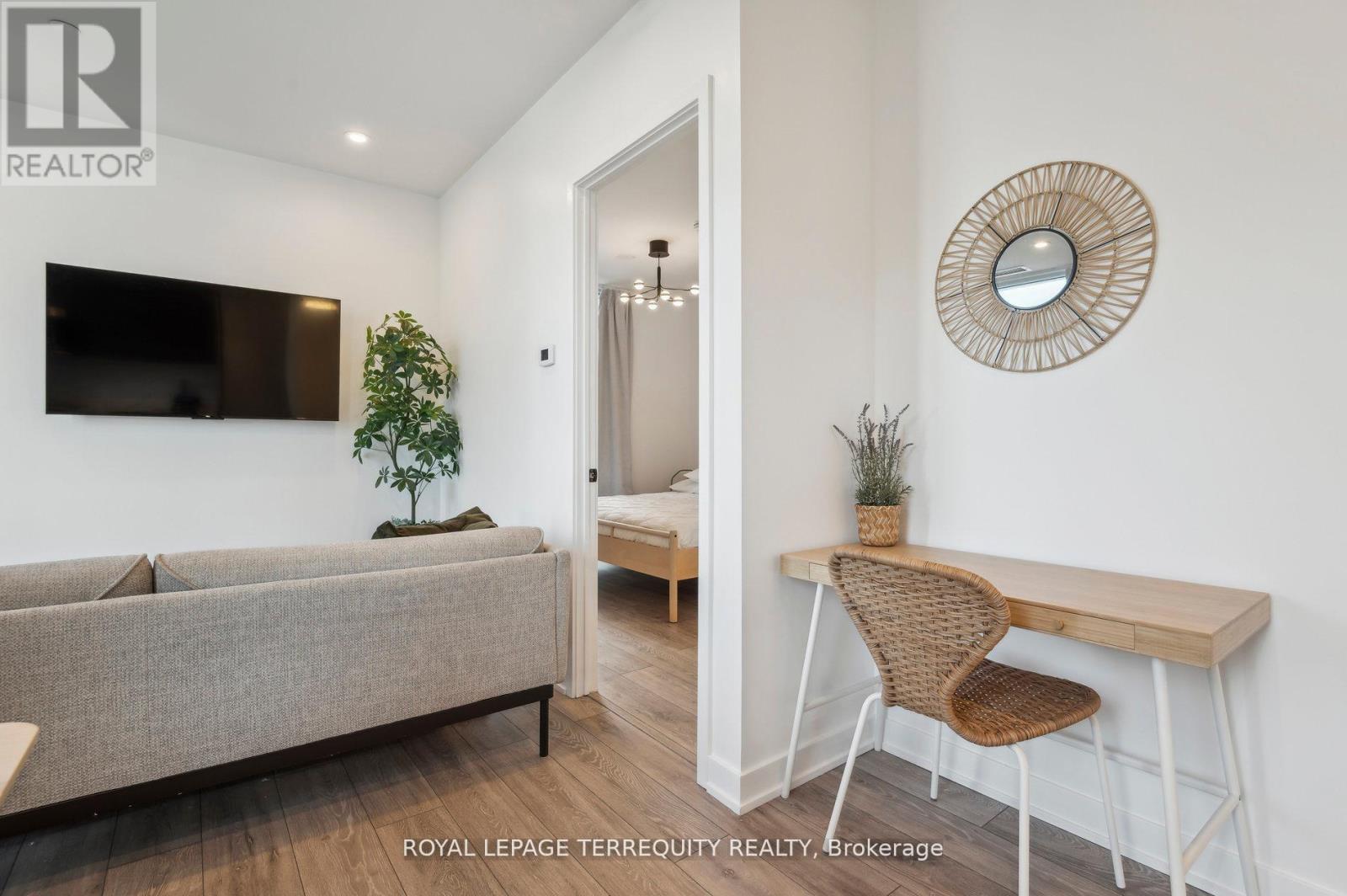 1902 - 108 Peter Street, Toronto, Ontario  M5V 0W2 - Photo 15 - C12525816