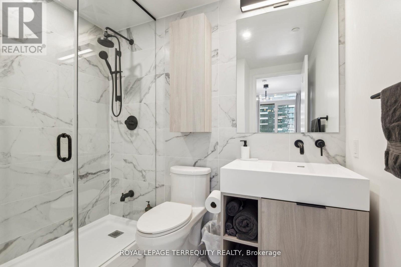 1902 - 108 Peter Street, Toronto, Ontario  M5V 0W2 - Photo 36 - C12525816