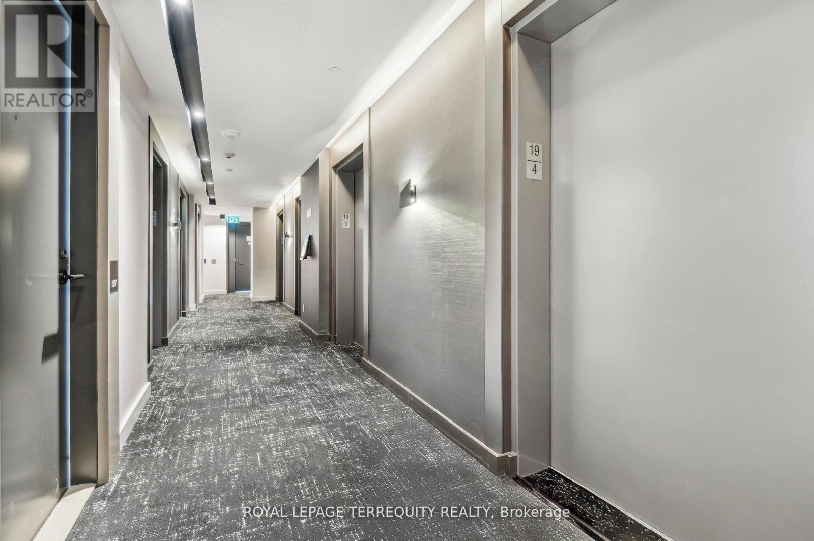 1902 - 108 Peter Street, Toronto, Ontario  M5V 0W2 - Photo 5 - C12525816