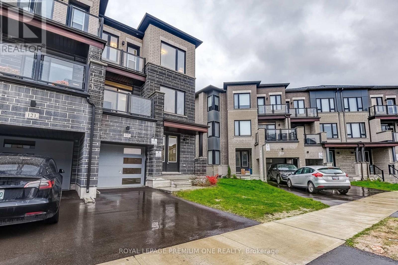 117 Tennant Circle E, Vaughan, Ontario  L4H 5L5 - Photo 2 - N12525824