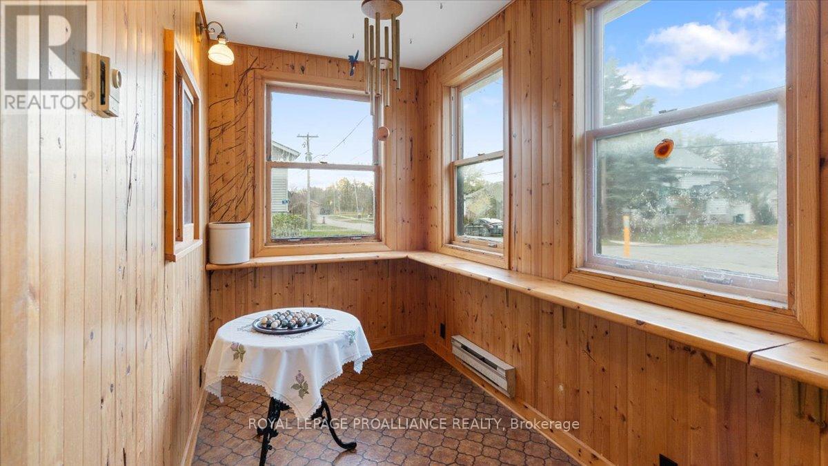 31 S Wellington Street, Quinte West, Ontario K0K 2C0 - Photo 23 - X12525844