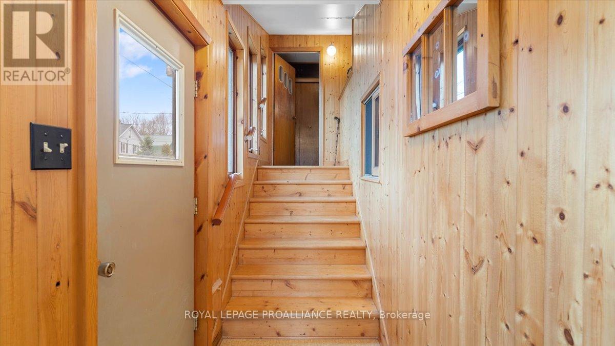 31 S Wellington Street, Quinte West, Ontario K0K 2C0 - Photo 24 - X12525844