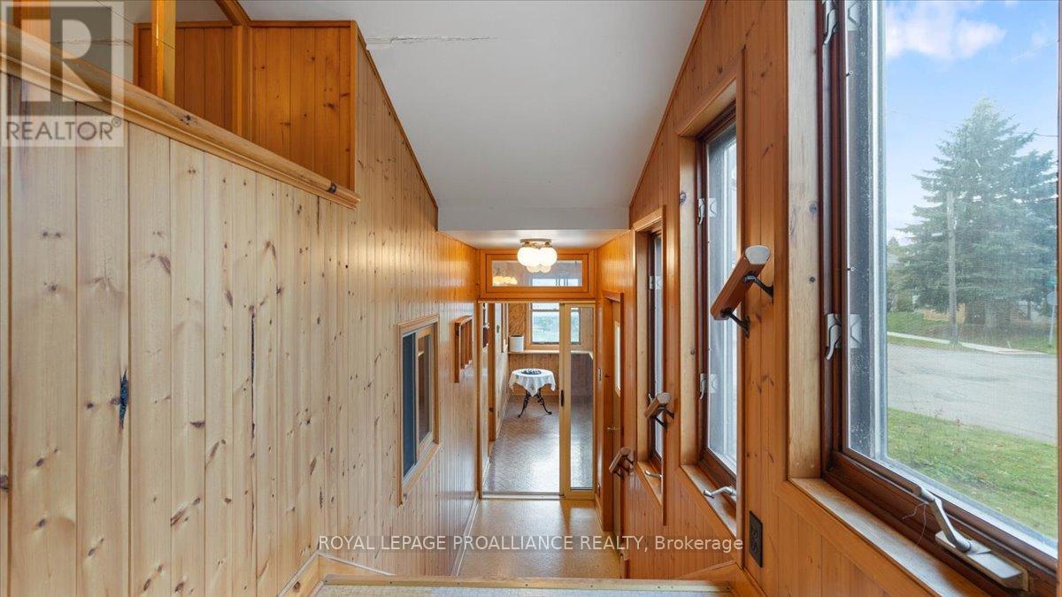 31 S Wellington Street, Quinte West, Ontario K0K 2C0 - Photo 25 - X12525844