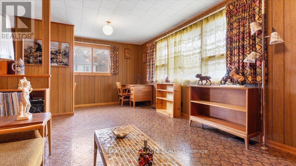 31 S Wellington Street, Quinte West, Ontario K0K 2C0 - Photo 29 - X12525844