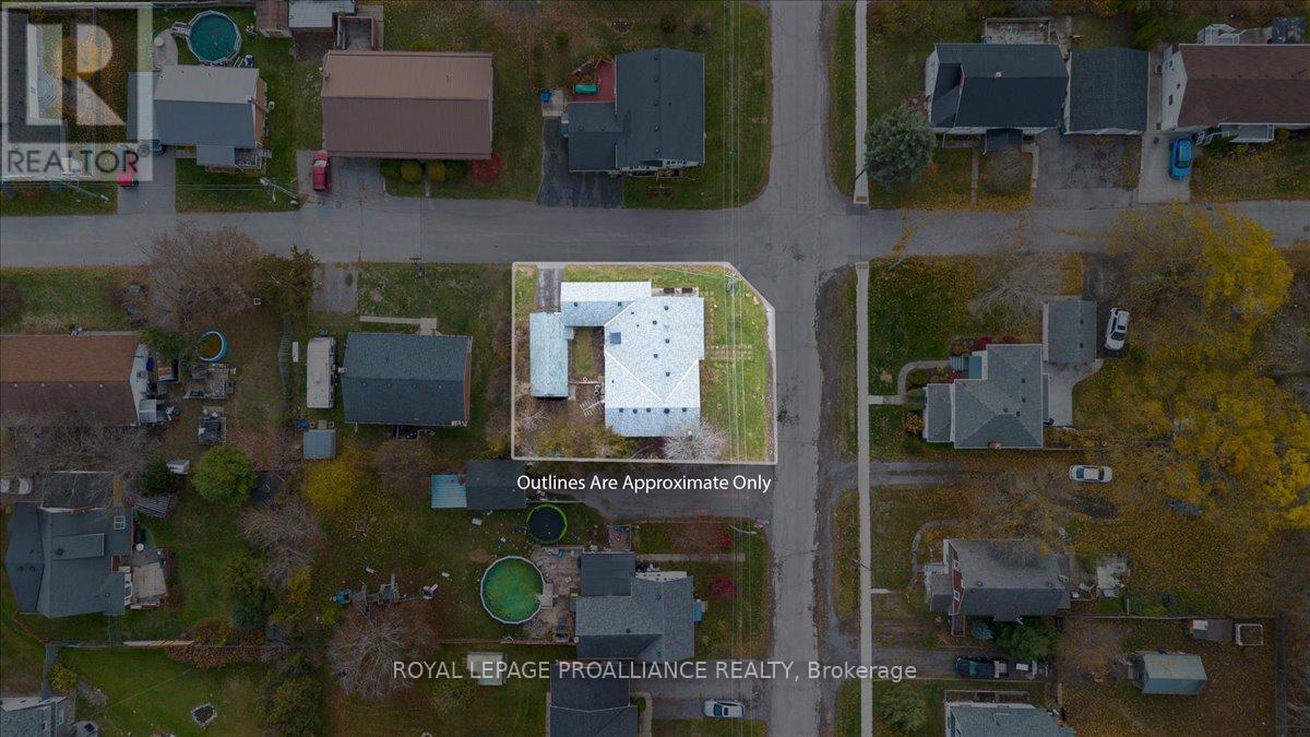 31 S Wellington Street, Quinte West, Ontario K0K 2C0 - Photo 44 - X12525844