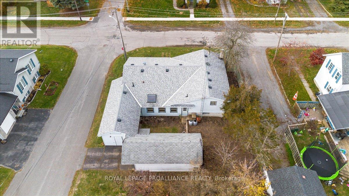 31 S Wellington Street, Quinte West, Ontario K0K 2C0 - Photo 47 - X12525844