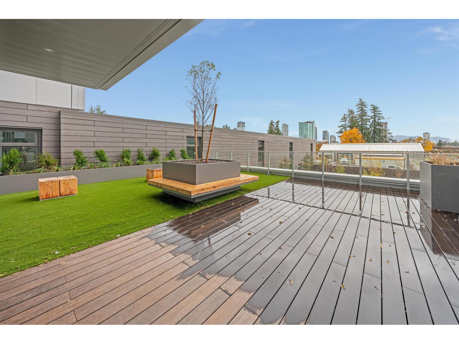 808 13575 98a Avenue, Surrey, British Columbia  V3T 4A4 - Photo 34 - R3065667