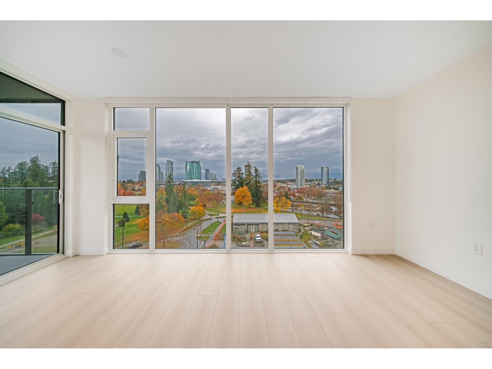 808 13575 98A AVENUE, surrey, British Columbia