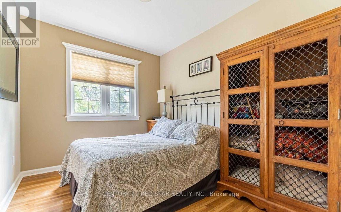 550 Fourth Line, Oakville, Ontario  L6L 5A7 - Photo 33 - W12525814