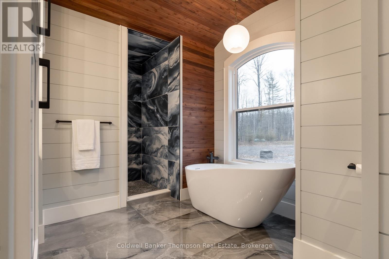 1204 Seabreeze Road, Lake Of Bays, Ontario  P0A 1H0 - Photo 18 - X12525904