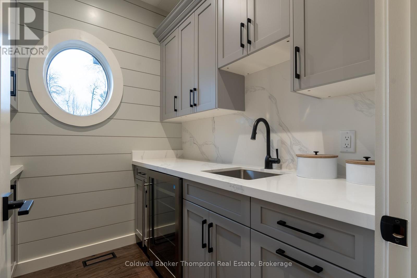 1204 Seabreeze Road, Lake Of Bays, Ontario  P0A 1H0 - Photo 23 - X12525904