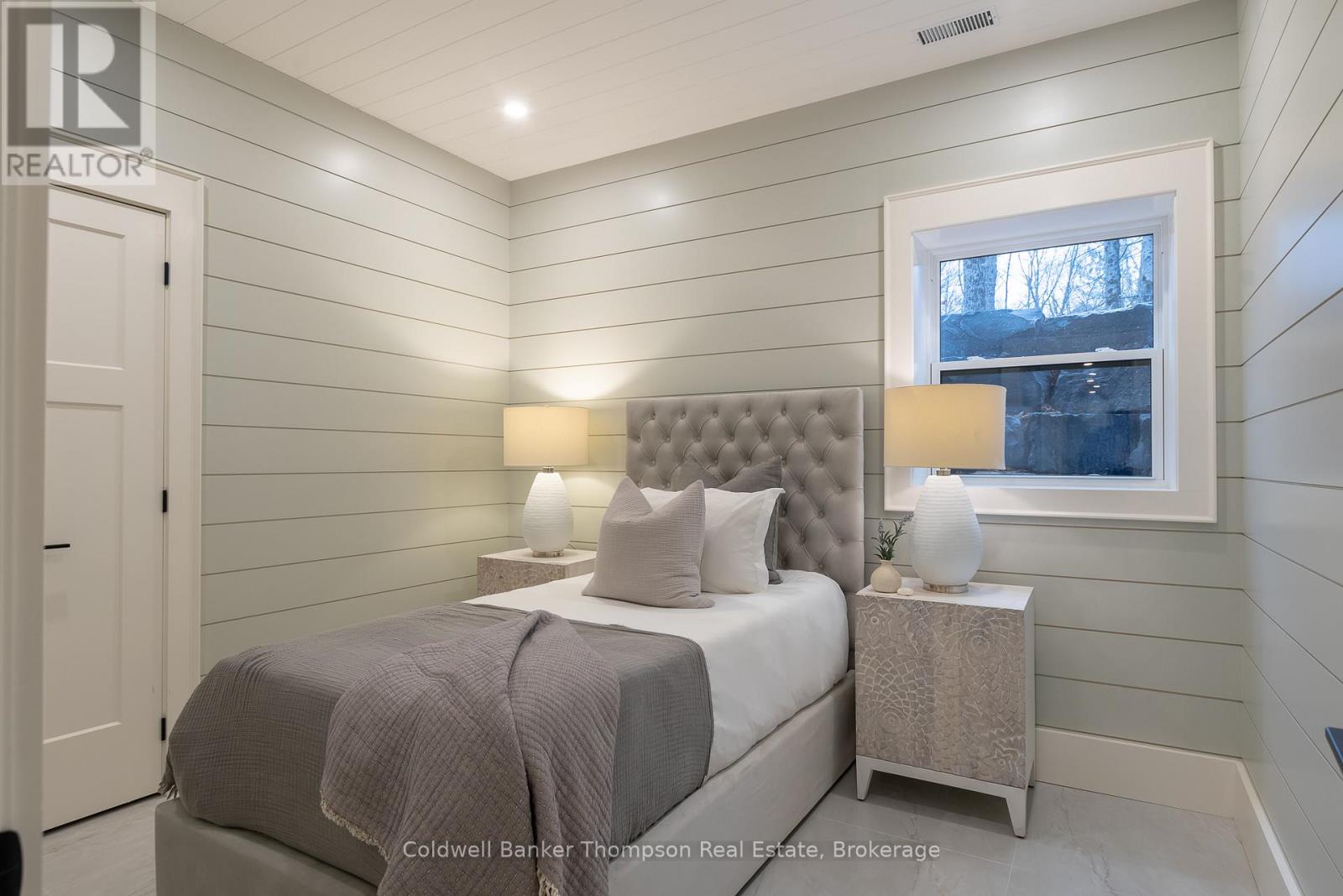 1204 Seabreeze Road, Lake Of Bays, Ontario  P0A 1H0 - Photo 37 - X12525904