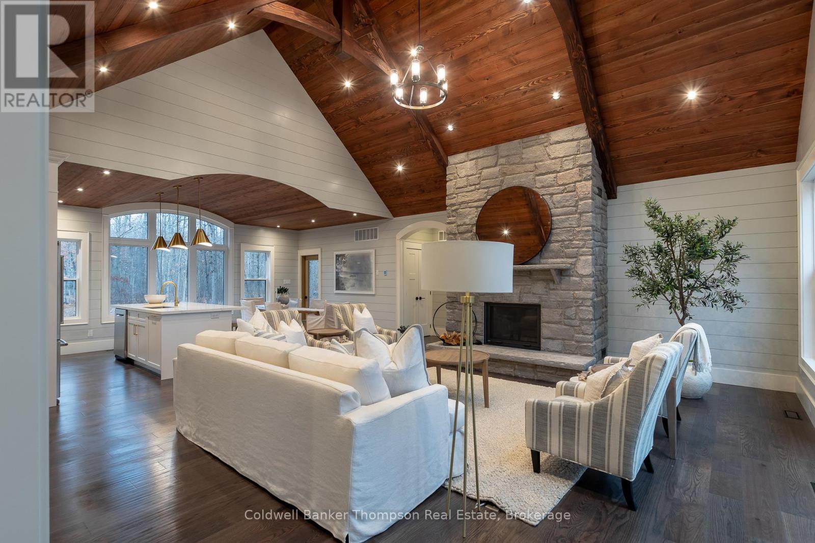 1204 Seabreeze Road, Lake Of Bays, Ontario  P0A 1H0 - Photo 5 - X12525904