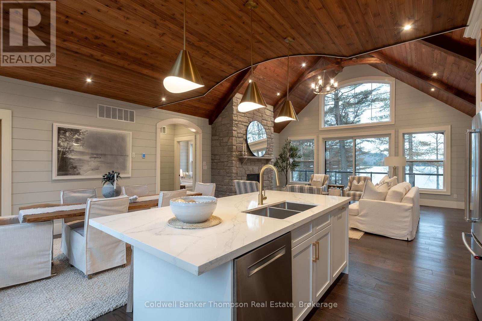 1204 Seabreeze Road, Lake Of Bays, Ontario  P0A 1H0 - Photo 9 - X12525904