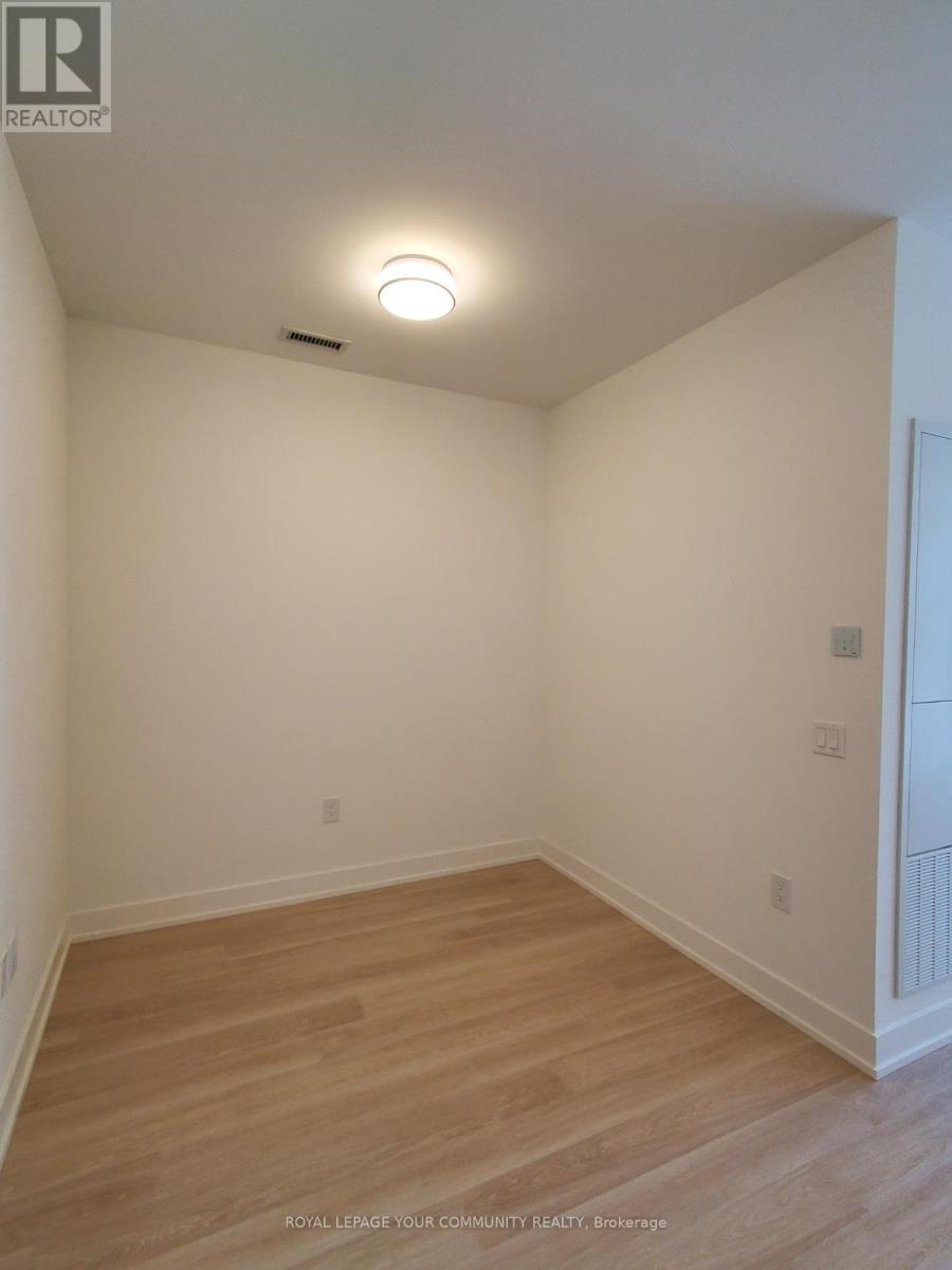 218 - 30 Inn On The Park Drive, Toronto, Ontario M3C 0P7 - Photo 3 - C12508590