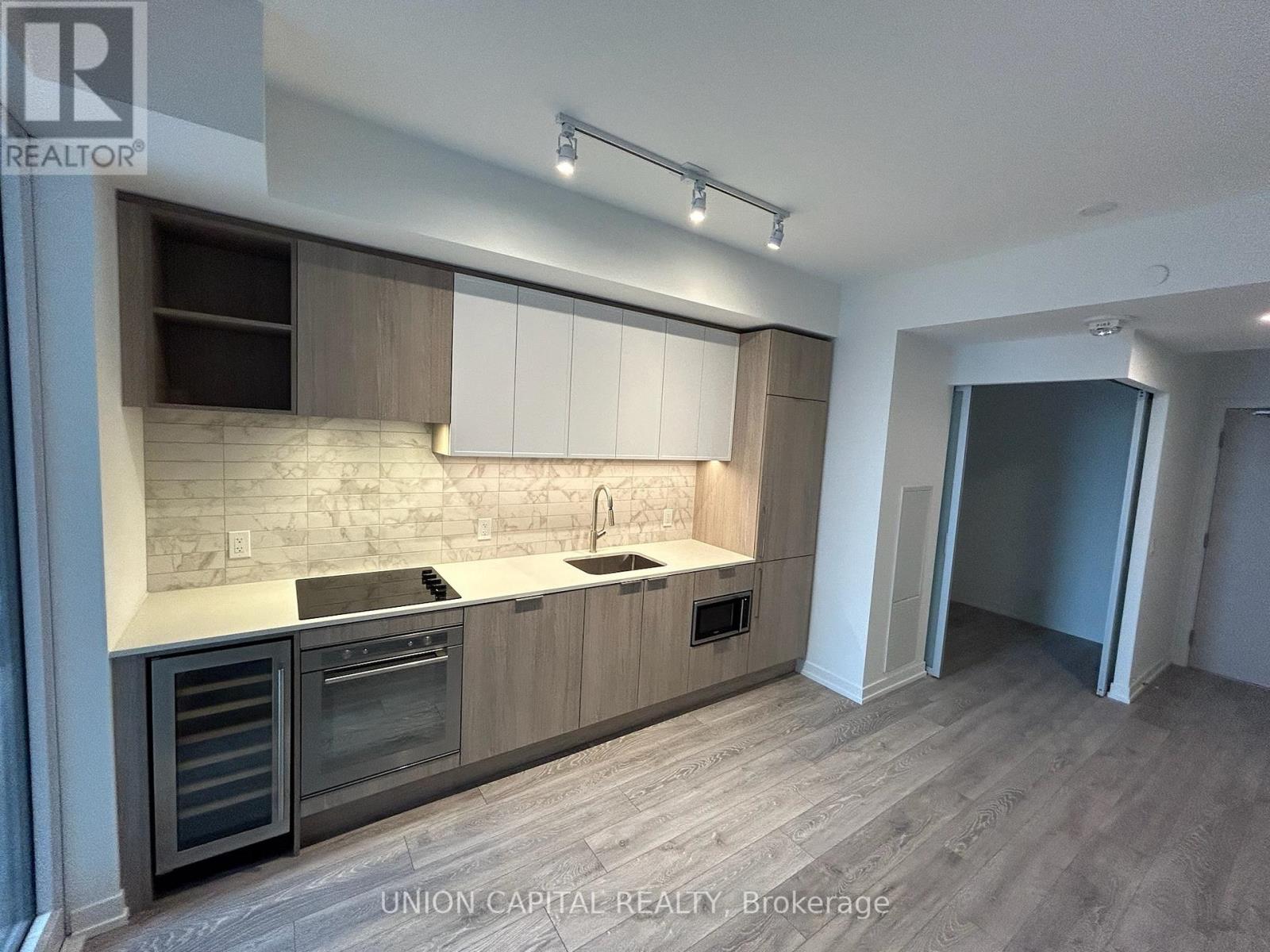 1201 - 2020 Bathurst Street, Toronto, Ontario  M5P 0A6 - Photo 8 - C12525780