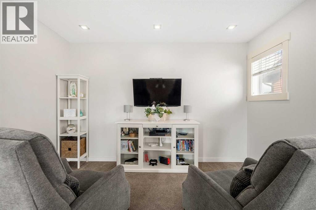 808 Coopers Square Sw, Airdrie, Alberta  T4B 0G6 - Photo 21 - A2269584