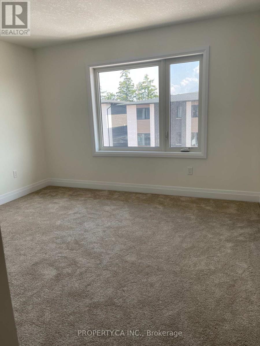 30 Lily Lane, Guelph, Ontario  N1G 5K6 - Photo 9 - X12523834