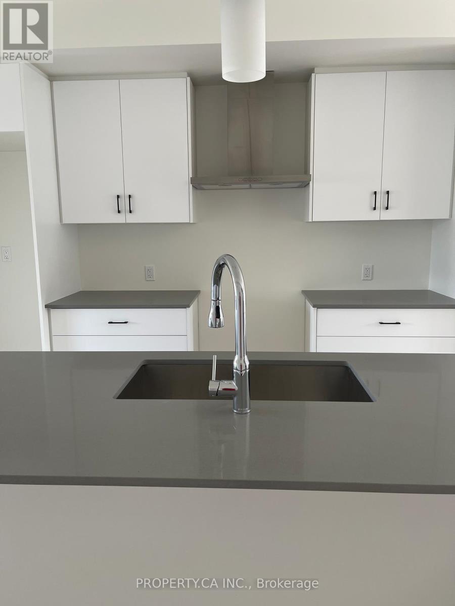 30 Lily Lane, Guelph, Ontario  N1G 5K6 - Photo 6 - X12523834