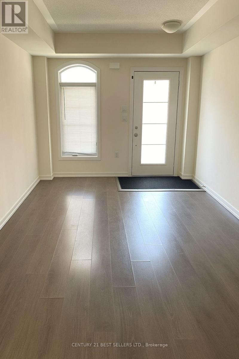 322 John Davis Gate, Whitchurch-Stouffville, Ontario  L4A 7Y6 - Photo 4 - N12525830