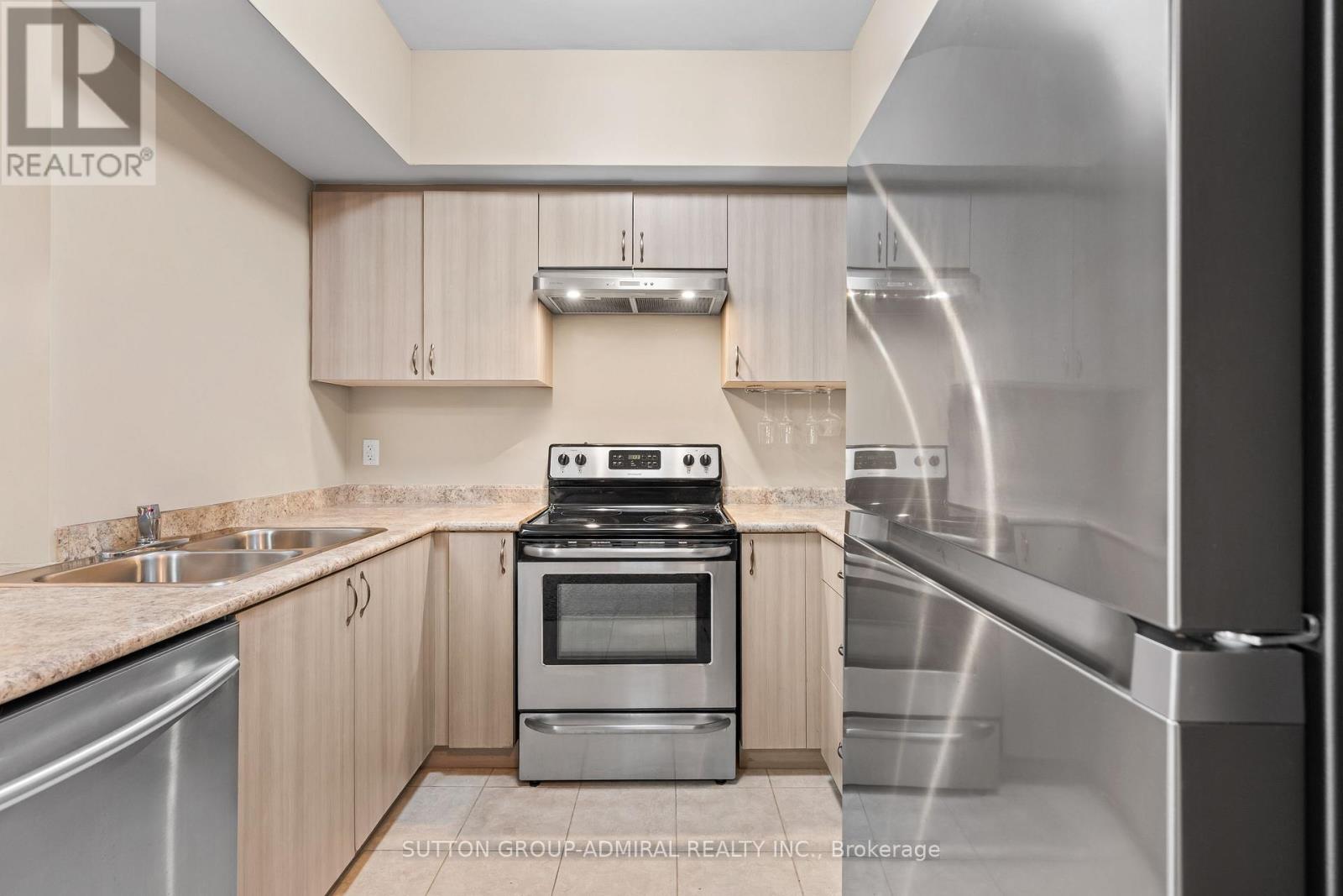 303 - 7 Greenwich Street, Barrie, Ontario L4N 7Y8 - Photo 8 - S12525834