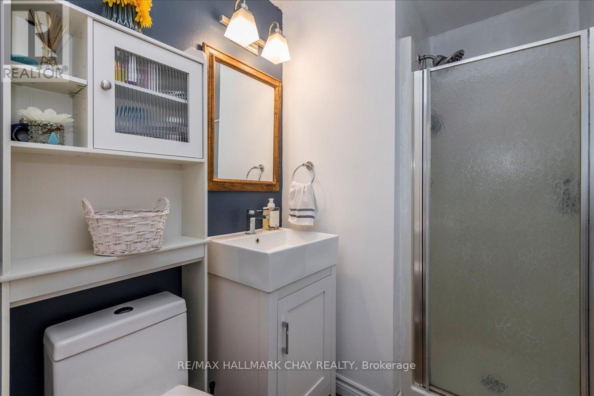 11 Garibaldi Drive, Barrie, Ontario  L4N 8C3 - Photo 12 - S12525862