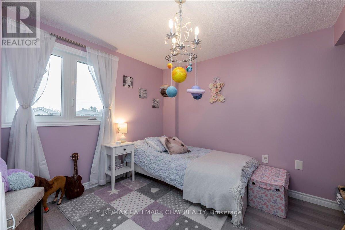 11 Garibaldi Drive, Barrie, Ontario  L4N 8C3 - Photo 13 - S12525862