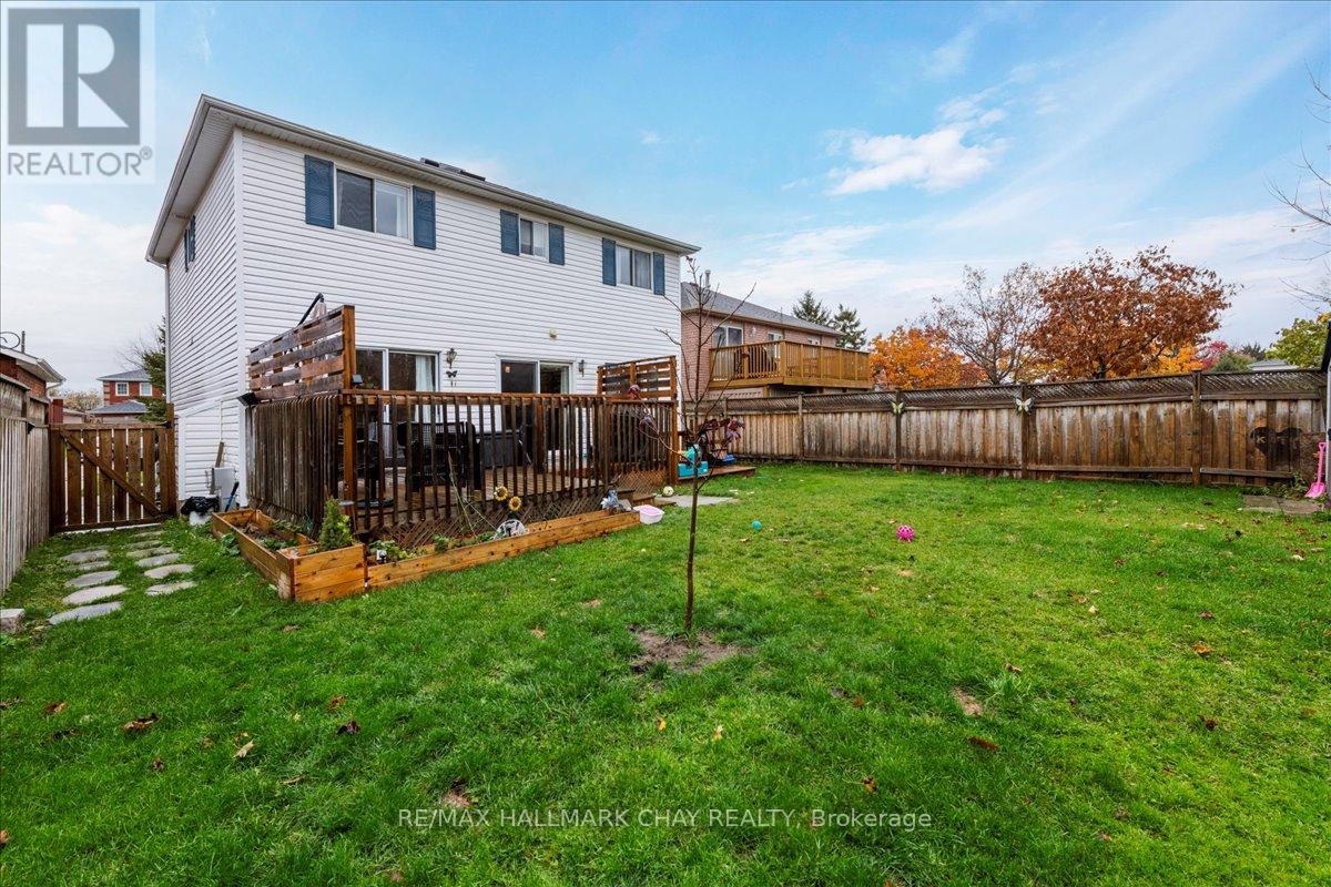 11 Garibaldi Drive, Barrie, Ontario  L4N 8C3 - Photo 20 - S12525862