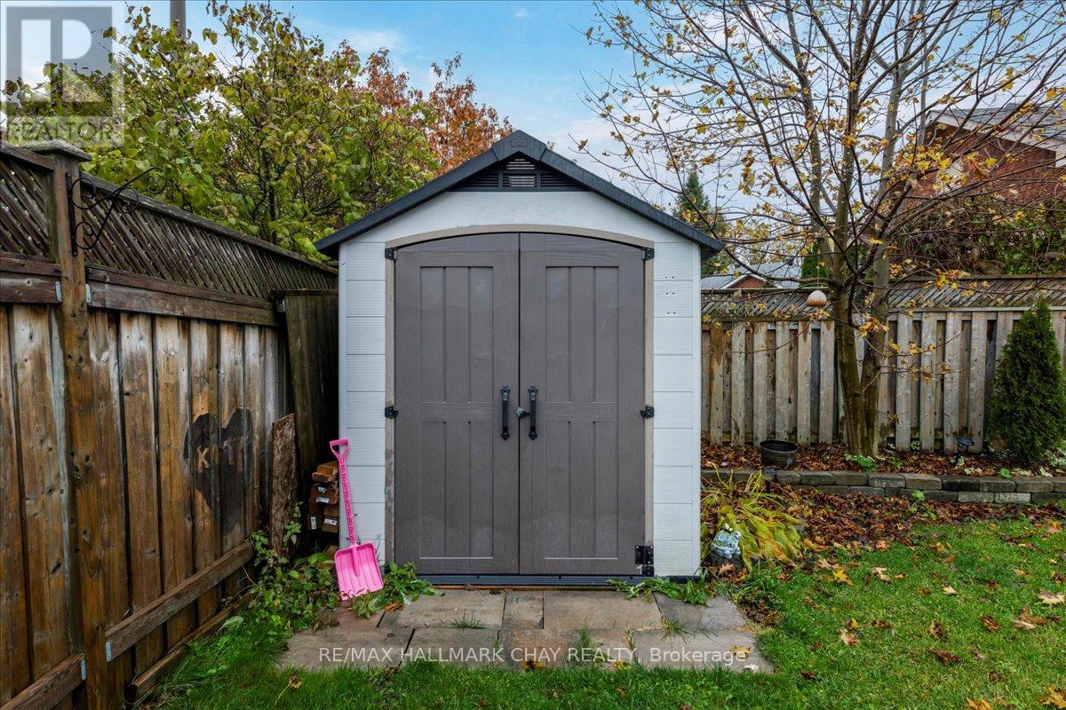 11 Garibaldi Drive, Barrie, Ontario  L4N 8C3 - Photo 22 - S12525862