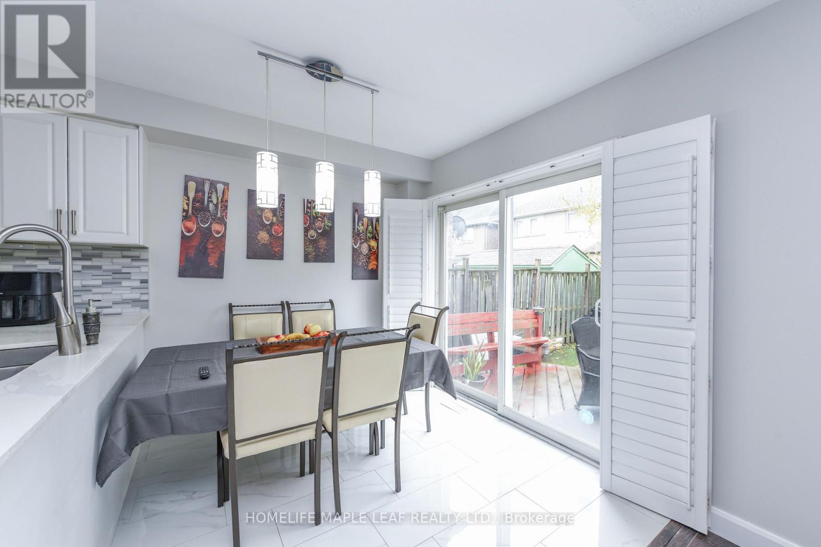 250 Brisdale Drive, Brampton, Ontario  L7A 2T3 - Photo 11 - W12525856