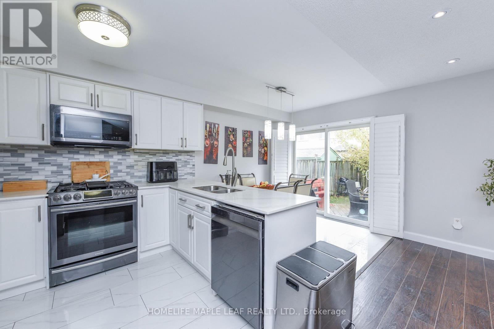 250 Brisdale Drive, Brampton, Ontario  L7A 2T3 - Photo 14 - W12525856