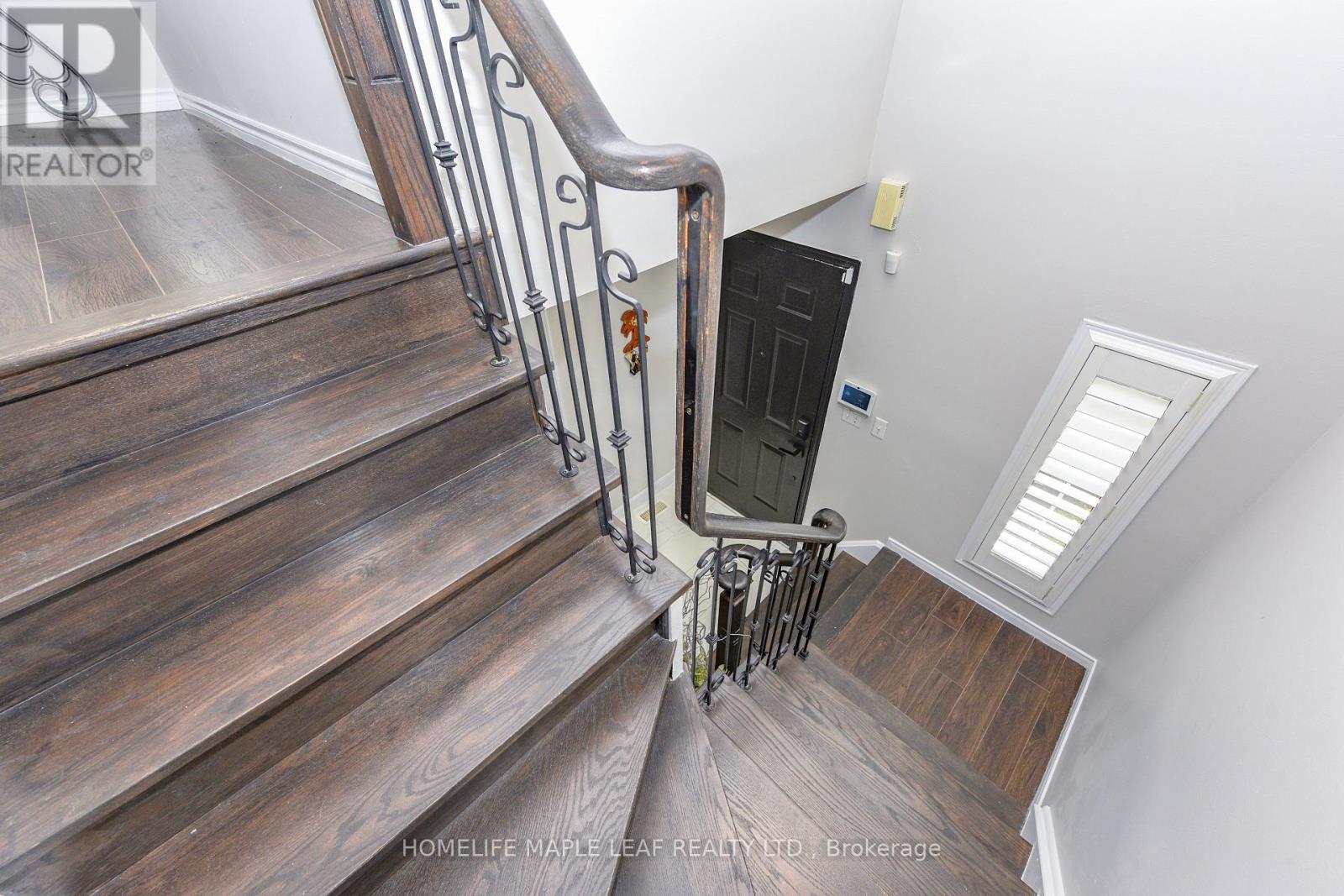 250 Brisdale Drive, Brampton, Ontario  L7A 2T3 - Photo 17 - W12525856