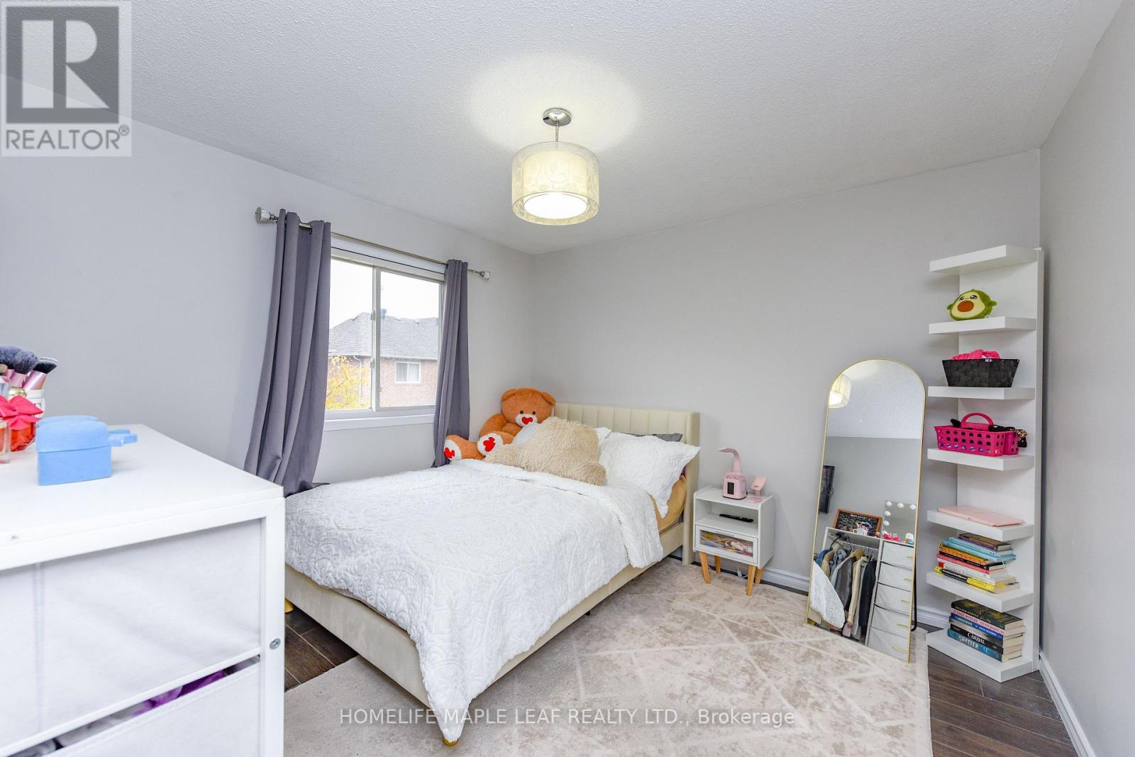 250 Brisdale Drive, Brampton, Ontario  L7A 2T3 - Photo 21 - W12525856