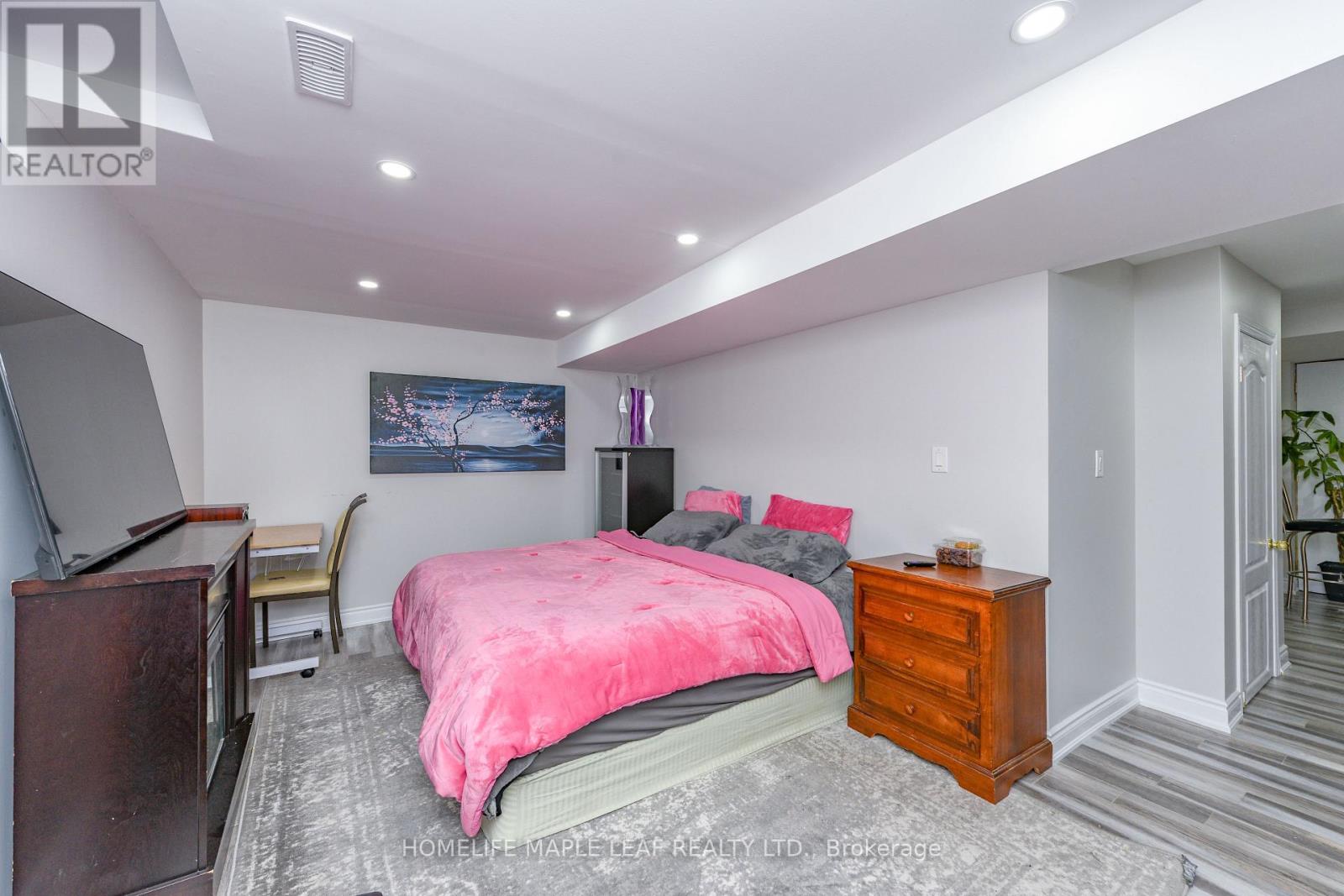 250 Brisdale Drive, Brampton, Ontario  L7A 2T3 - Photo 35 - W12525856