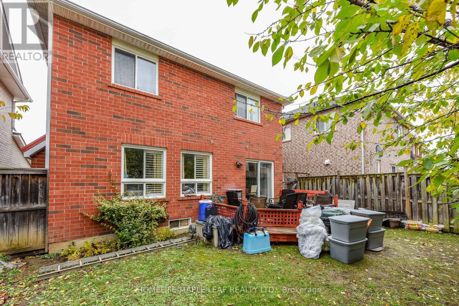250 Brisdale Drive, Brampton, Ontario  L7A 2T3 - Photo 40 - W12525856